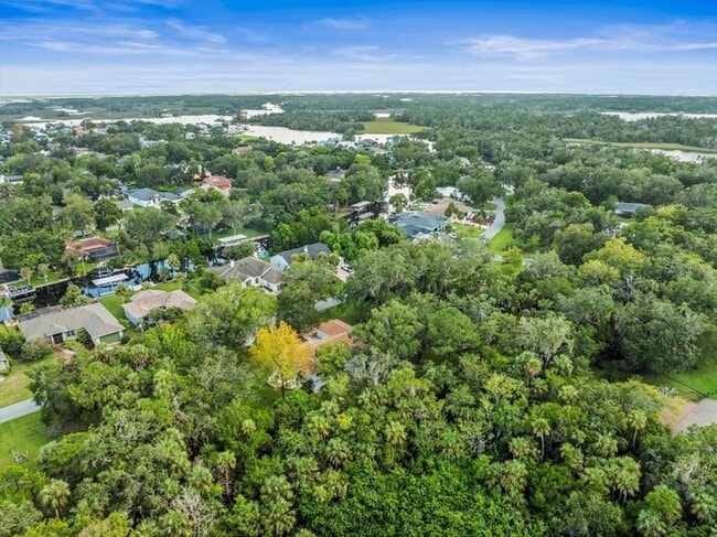 Building Photo - 11815 W Waterway Dr