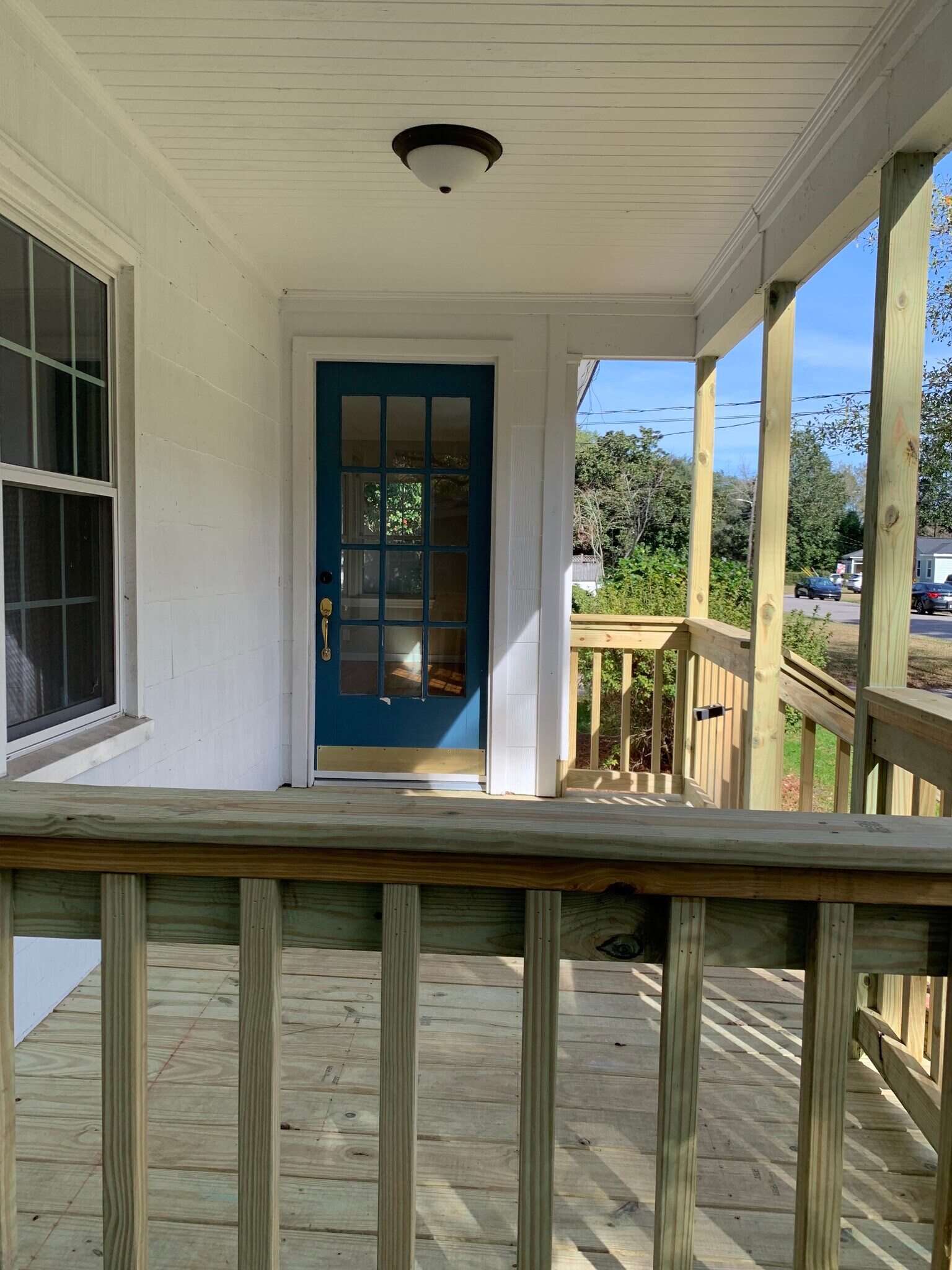 Building Photo - 114 Ellinor St