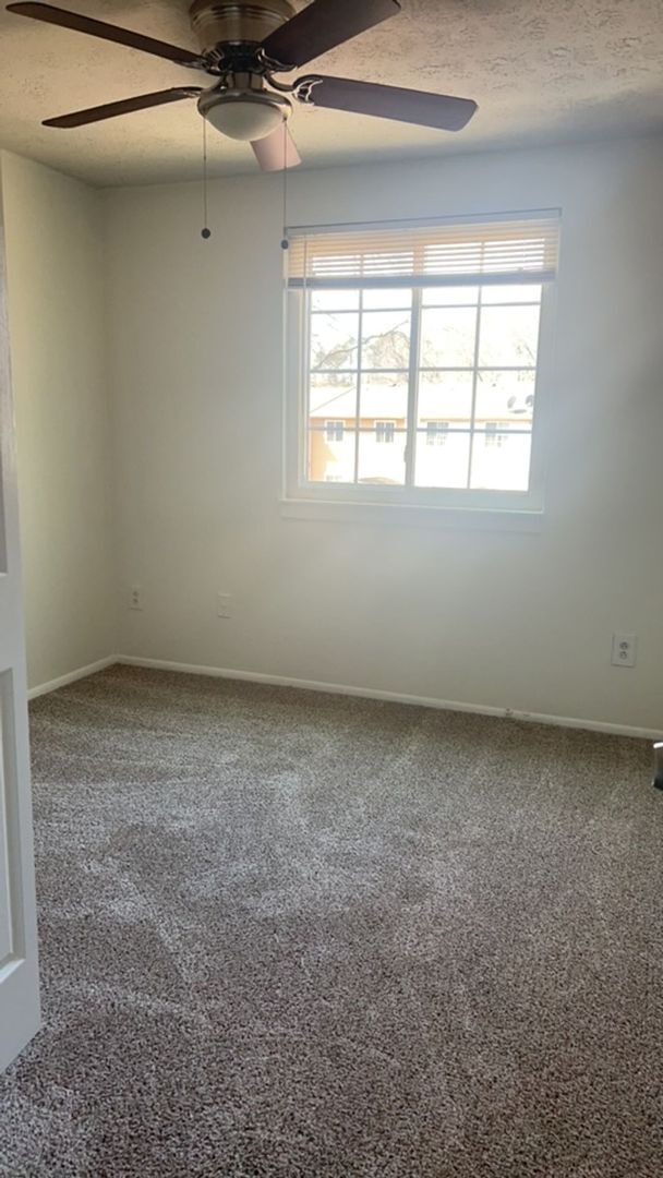 Building Photo - Coming Soon! Three Bedroom Townhome!!