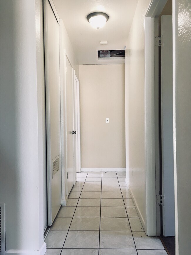 Building Photo - 1111 Central Ave