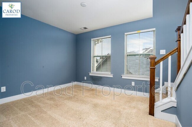 Building Photo - 3840 Willow Green Pl