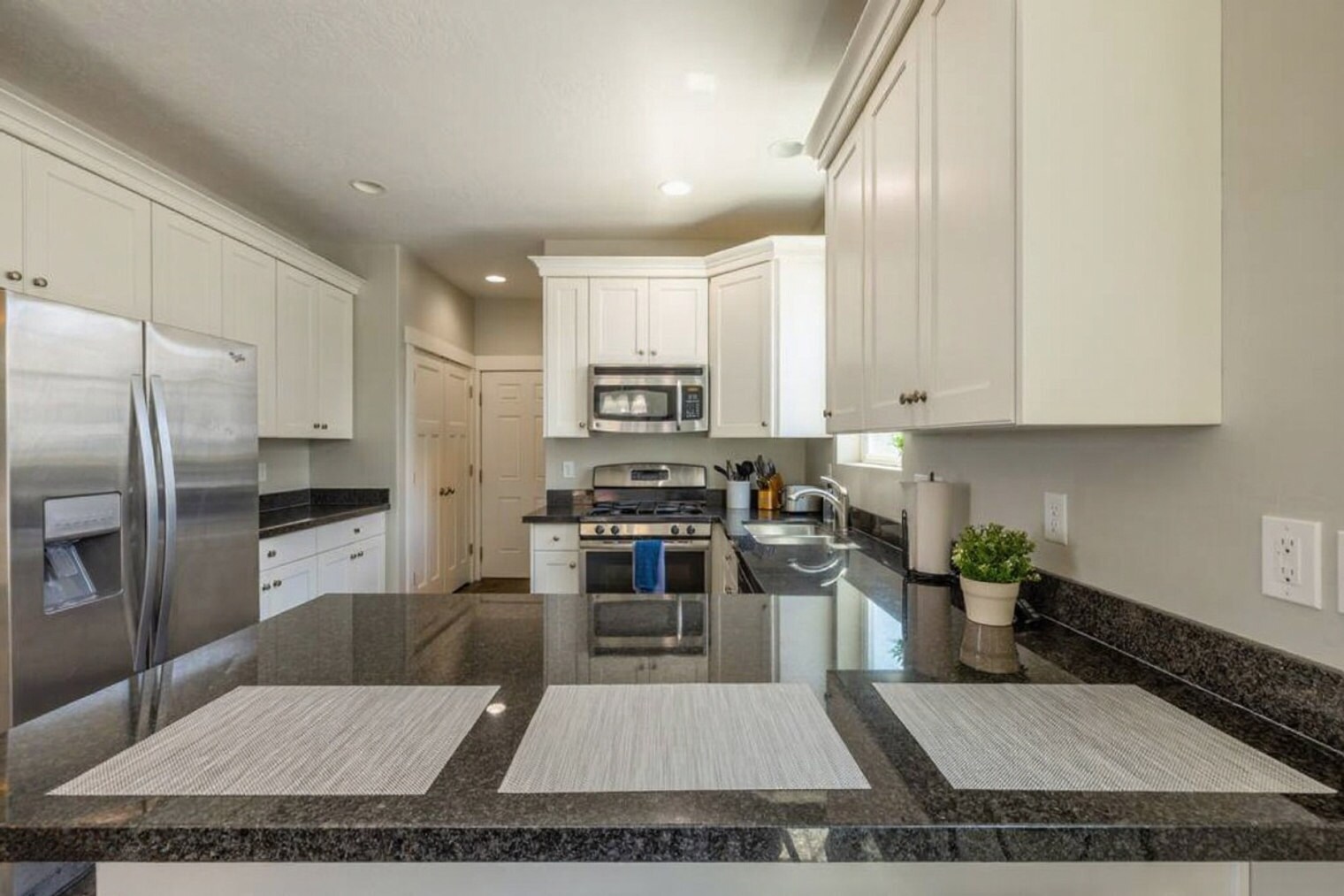 Building Photo - 5032 Bear Trap Dr