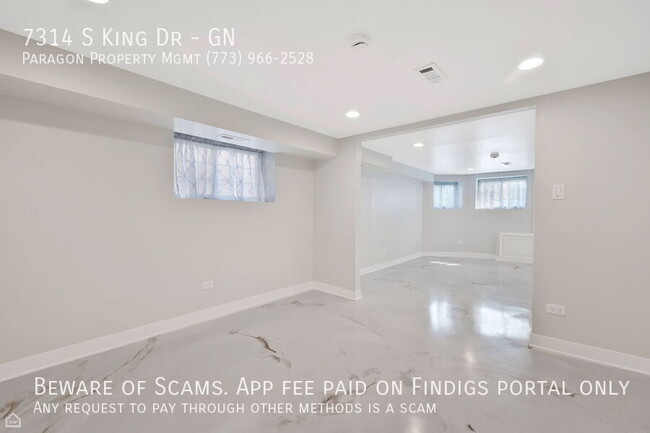 Building Photo - 7314 S King Dr