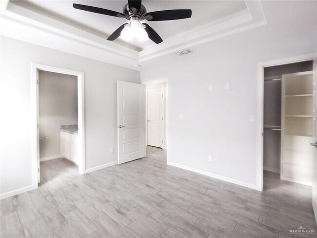 Building Photo - 3413 Golden Nugget