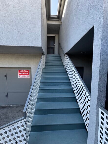 Building Photo - 517 Geneva St