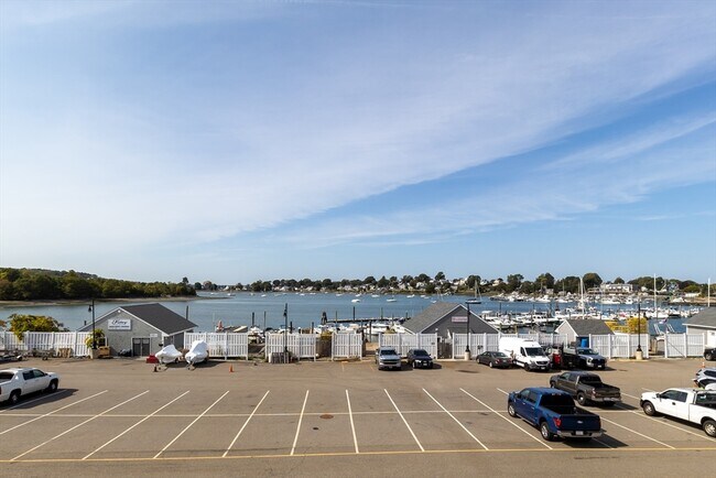 Building Photo - 10 Shipyard Dr