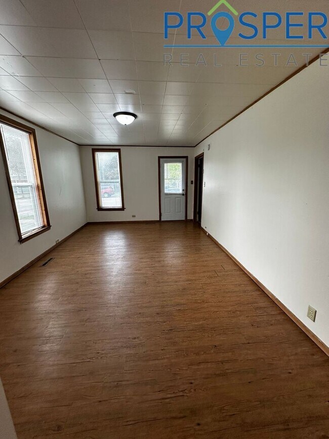 Building Photo - WA818X