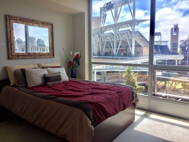 Building Photo - Beautifully Furnished Condo Right Across f...