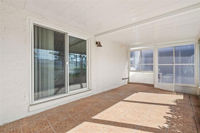 Building Photo - 3267 39th St S