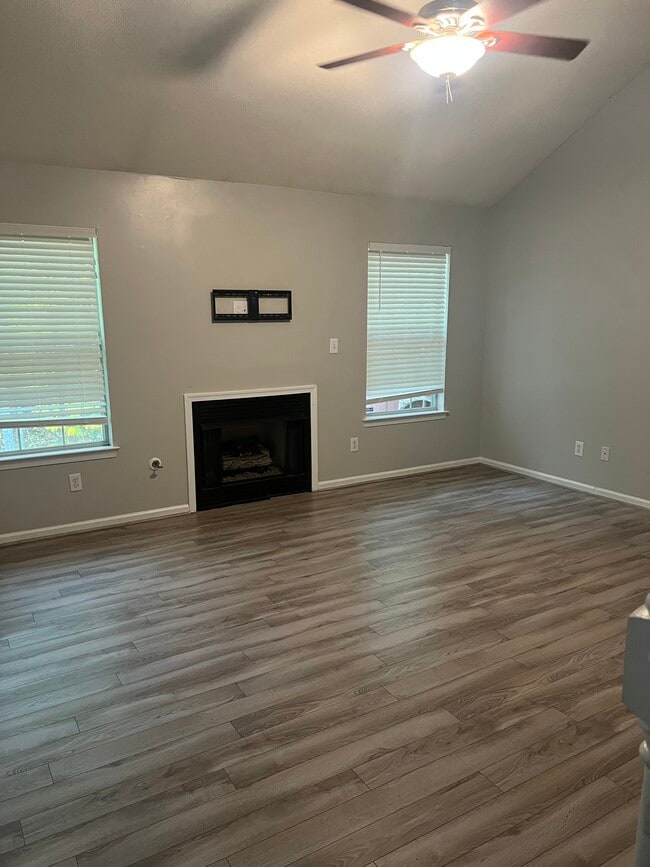 Building Photo - 863 Miller Creek Ln