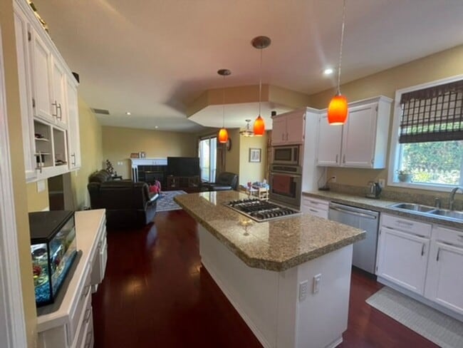 Building Photo - 5534 NW 164th Ave