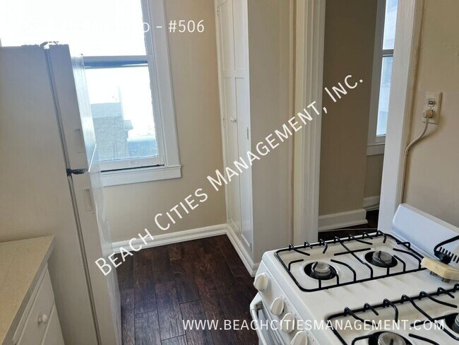 Building Photo - 455 E Ocean Blvd