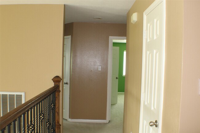 Building Photo - 12231 Ashford Park Dr