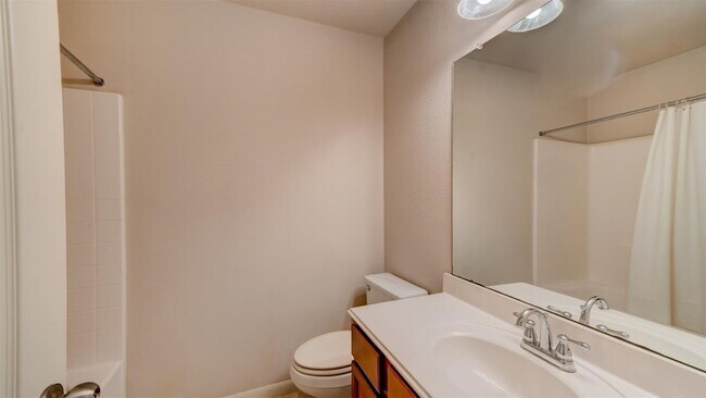 Building Photo - 2831 Lockeridge Bend Dr
