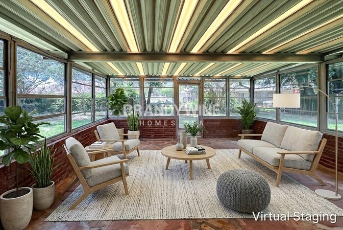 Building Photo - 2454 Buttonwood Dr
