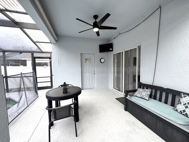 Building Photo - 736 Kildrummy Dr