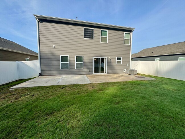Building Photo - Spacious 5BR/3BA Home in Fort Mill