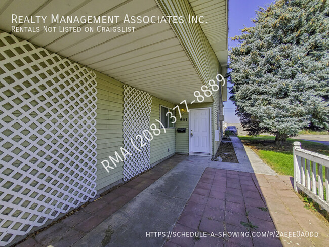 Building Photo - 657 White Cloud Dr