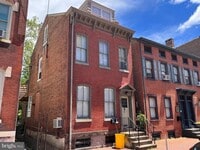 Building Photo - 332 W State St