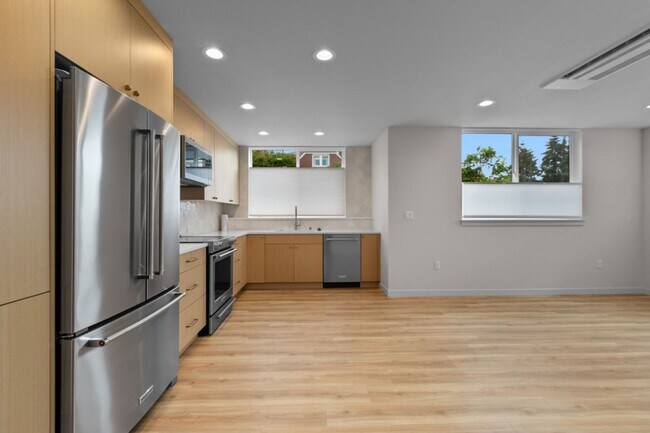 Building Photo - 2bd/1.75ba Seattle Home