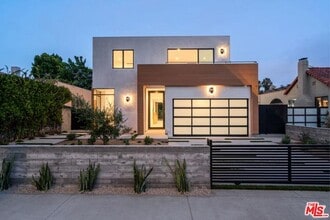 Building Photo - 444 Kings Rd