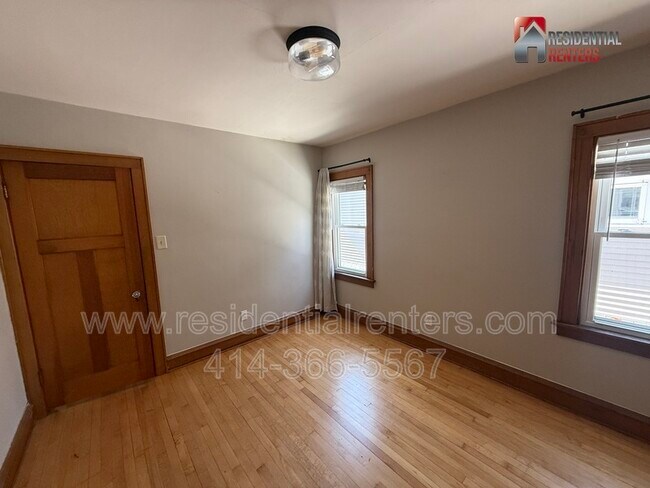 Building Photo - 2203 N 68th St