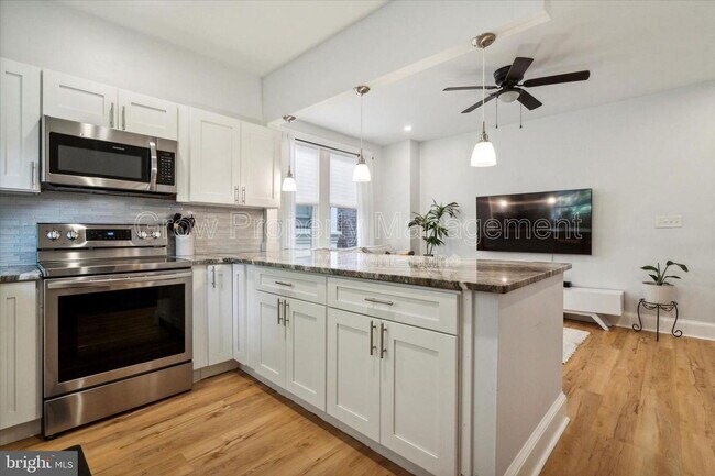 Building Photo - 5335 Angora Terrace