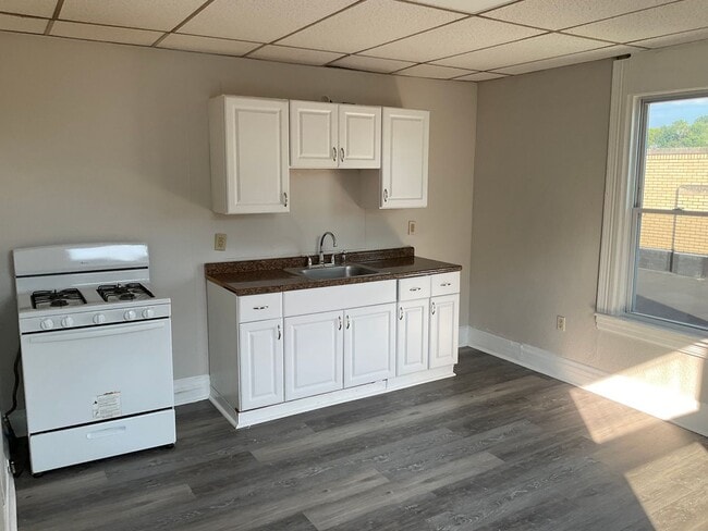 Building Photo - 508 Chestnut St