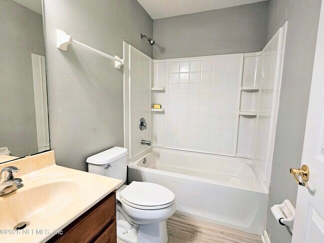 Building Photo - 535 Wooded Crossing Cir