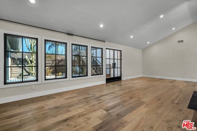 Building Photo - 4267 Don Jose Dr