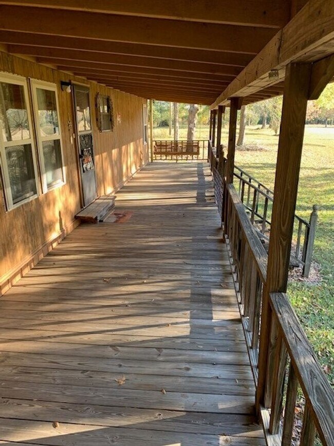 Building Photo - 64 Hilley Dr