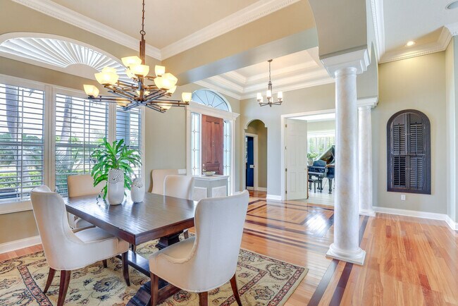 Building Photo - 1730 Caribbean Dr