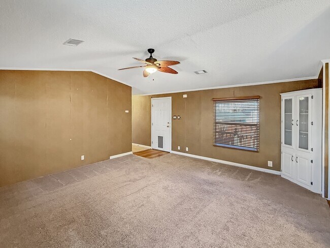 Building Photo - 6505 Christa Ct