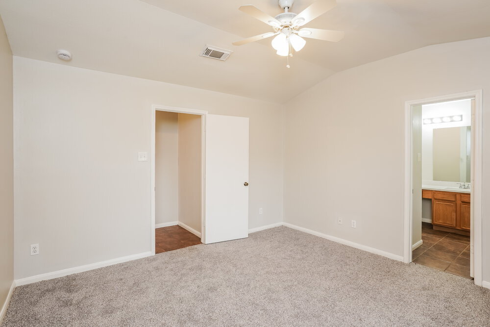 Building Photo - 20922 Neelie Ct
