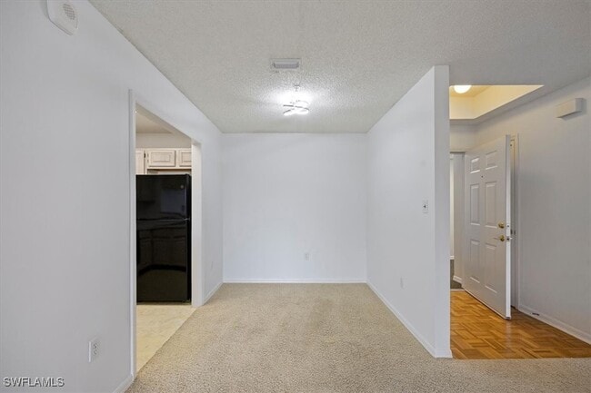 Building Photo - 900 Arbor Lake Dr