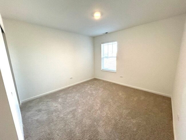 Building Photo - 612 Cassia Ct
