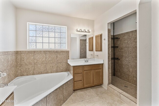 Building Photo - 10799 Walden Pond St
