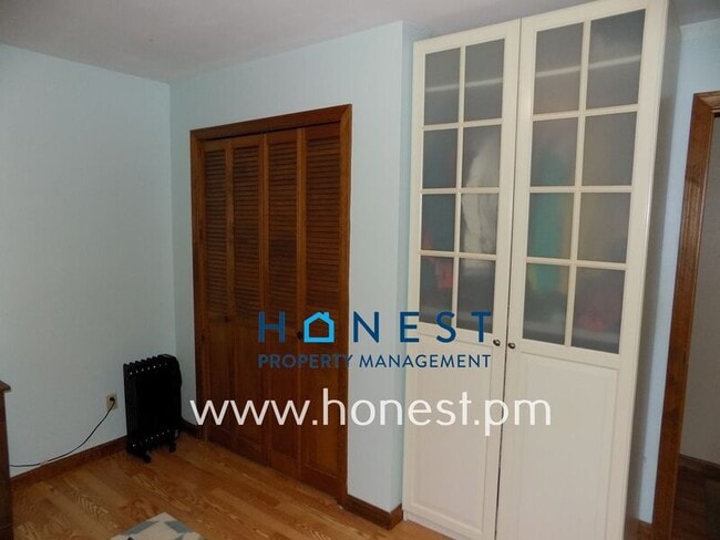 Building Photo - 43 Sunset Dr