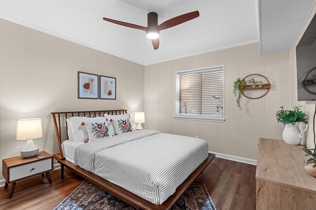 Building Photo - Shore Thing: Seasonal Beachfront Rental (D...