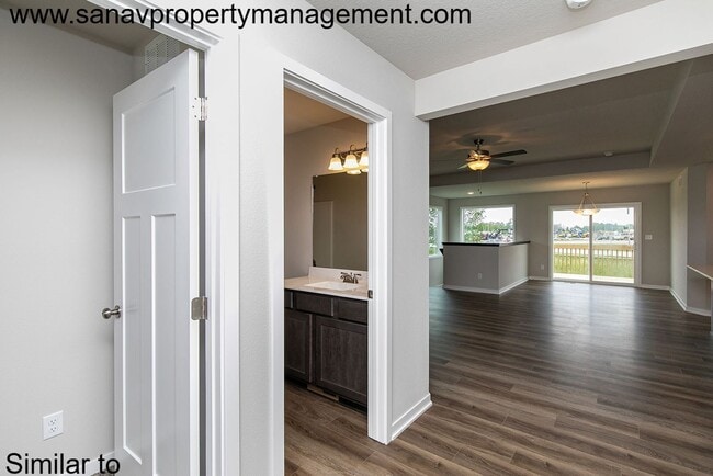 Building Photo - Unbeatable Deal! Gorgeous 3-Bed, 2.5-Bath Ranch Home in Bondurant – Just $1850/Month!