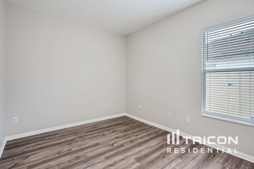 Building Photo - 4320 Balington Dr