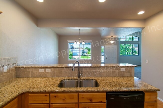 Building Photo - 2802 Exmoor Ln