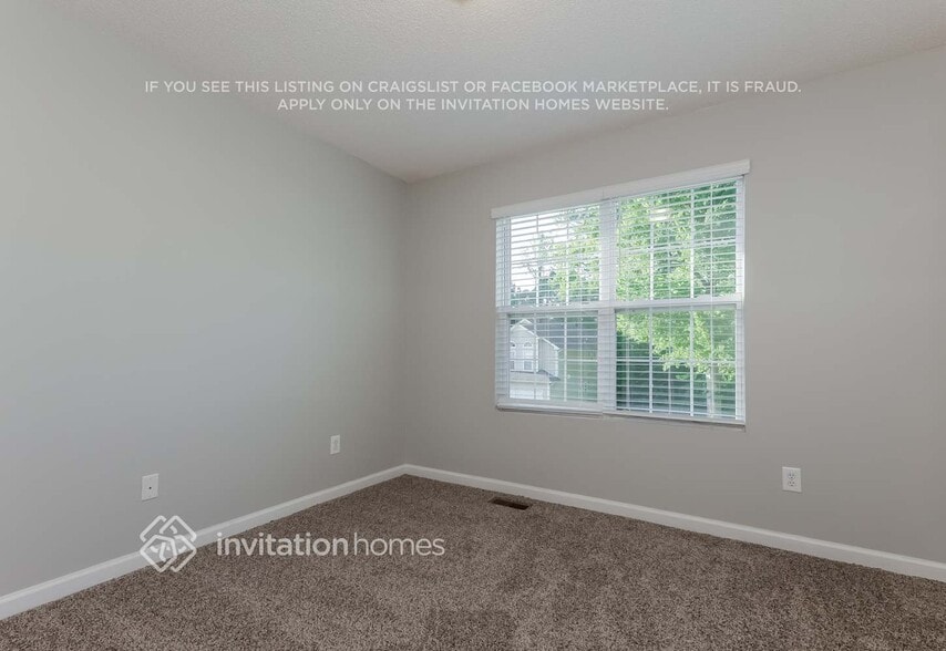 Building Photo - 1722 Graywood Dr SE