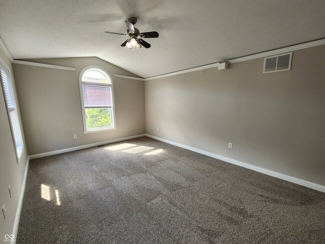 Building Photo - 1479 Autumn Oak St