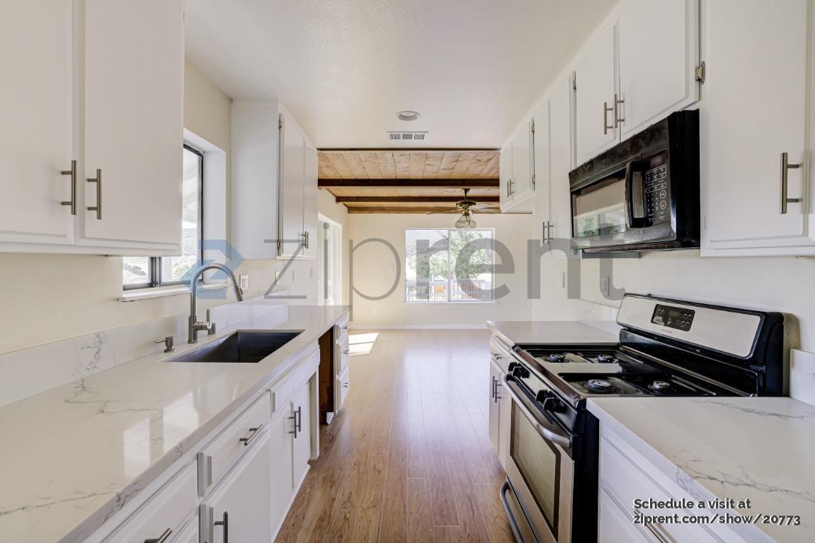 Building Photo - 14520 Hardtree Dr