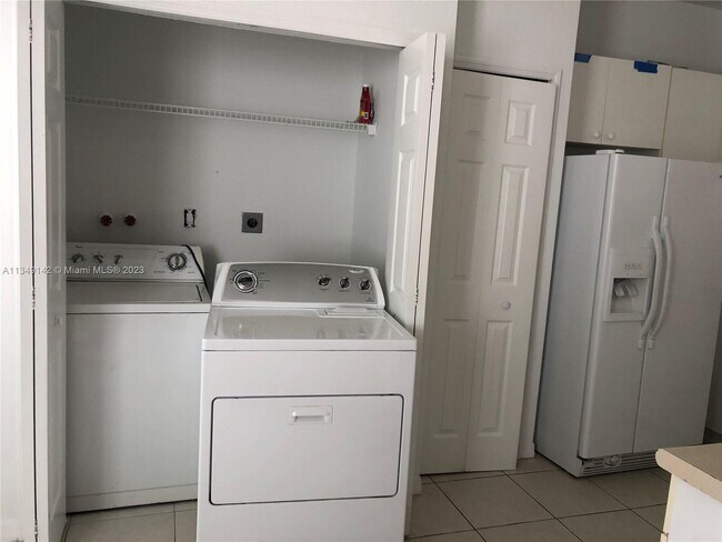 Building Photo - 24221 SW 107th Ave