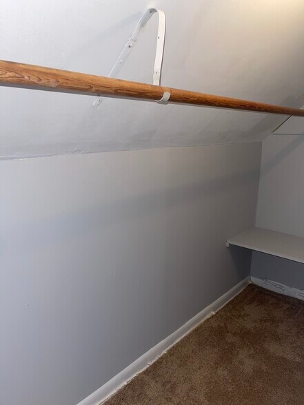 Building Photo - 3914 Maine Ave