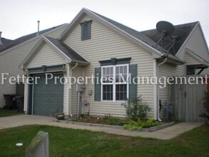 Building Photo - McCutchanville 2 Bedroom Home!