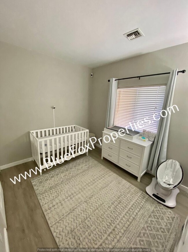 Building Photo - 1365 E Zulema Loop