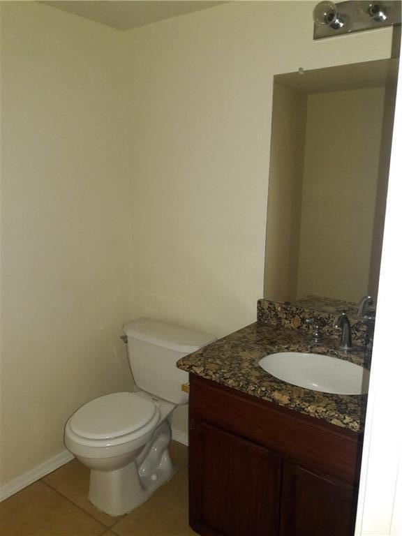 Building Photo - 14025 Tierra Vianey Dr